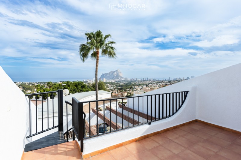 Calpe -Apartamentos de 1 dormitorio, tipo dúplex con  vistas al mar Mediterráneo y Peñón de Ifach!